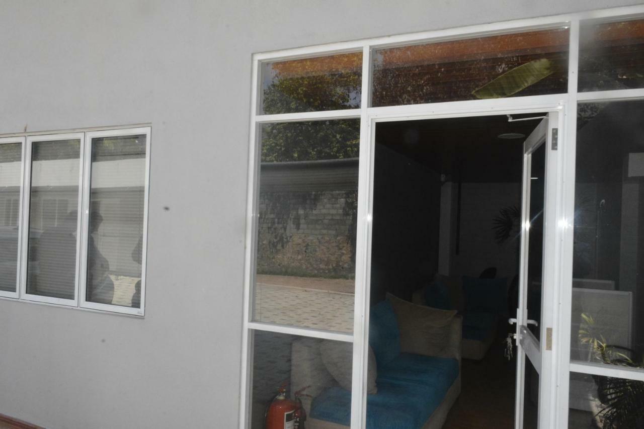 Fox Villa Wattala Exterior photo
