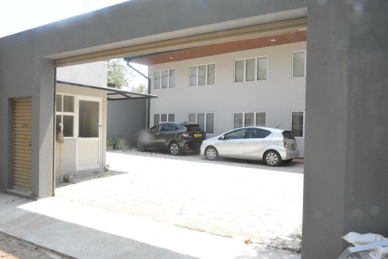 Fox Villa Wattala Exterior photo