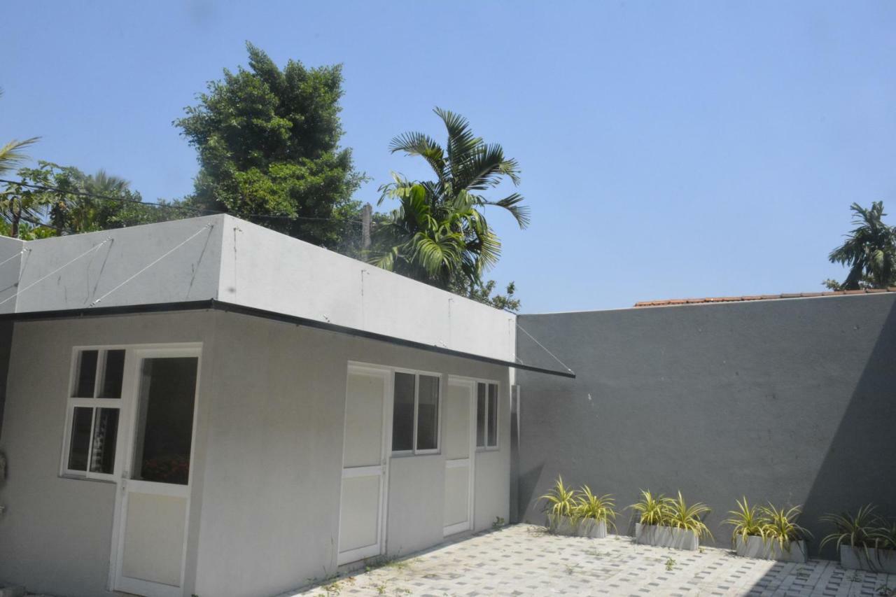 Fox Villa Wattala Exterior photo